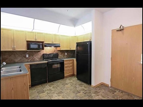 3rd image of 11260 153rd Ave NW #119