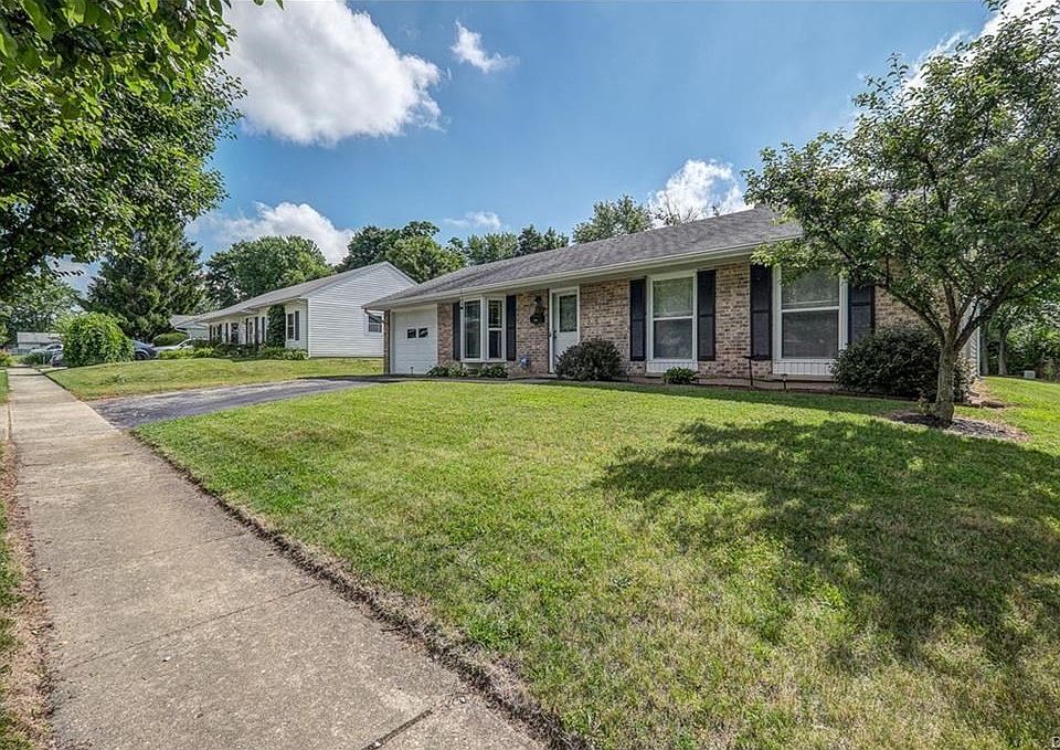 1st image of 924 Greenheart Dr