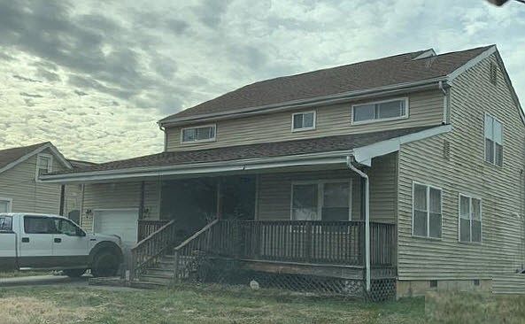 1st image of 6 Lindbergh Ave
