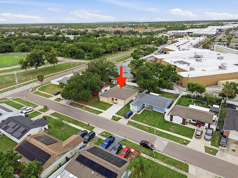 1072 Bridlewood Way — Photo 34
