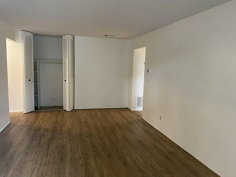 42 Shrewsbury Green Dr #H — Photo 15