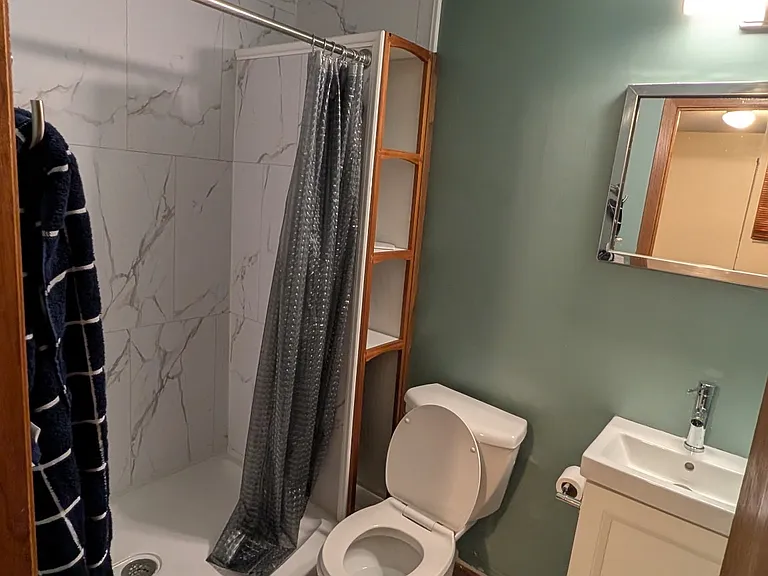 601 Clifford St #2 — Photo 10