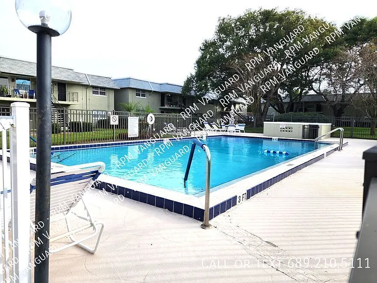 525 Conway Rd #36 — Photo 11