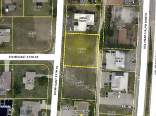 3633 SE 15th Pl, Cape Coral, FL 33904