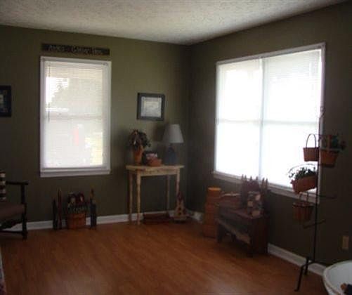 3rd image of 166 Prewitt Ln