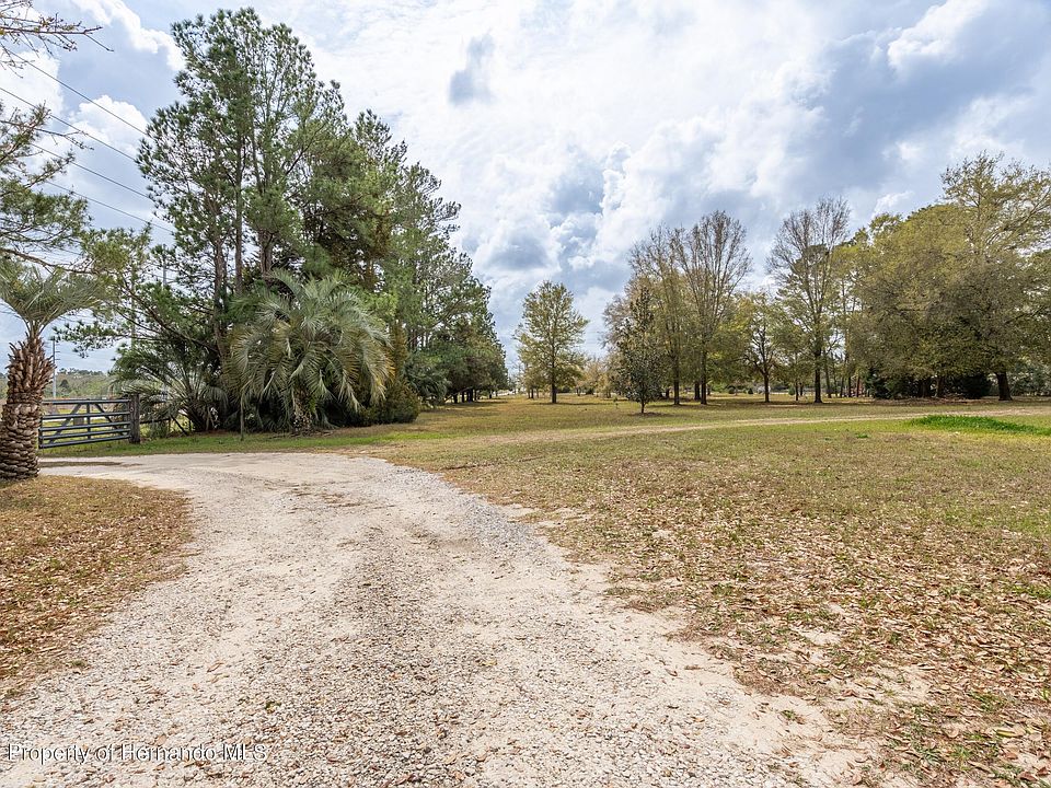 10145 Sunshine Grove Rd, Brooksville, FL 34613 | Zillow