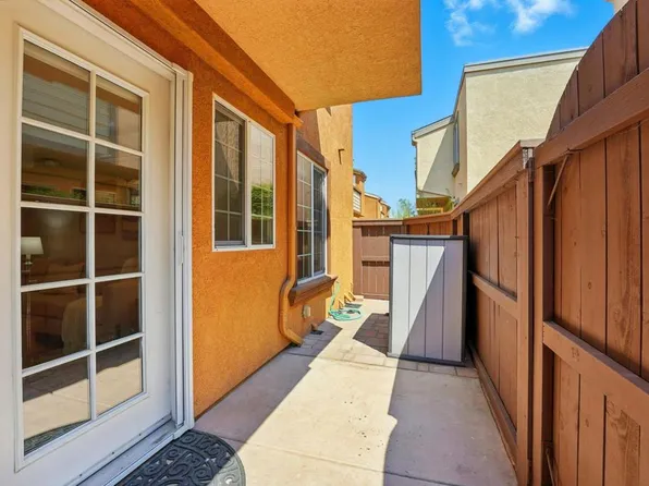 5252 Balboa Arms Dr Unit 180, San Diego, CA 92117