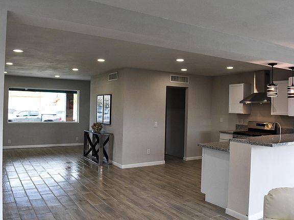 5th image of 10212 Ashwood Dr
