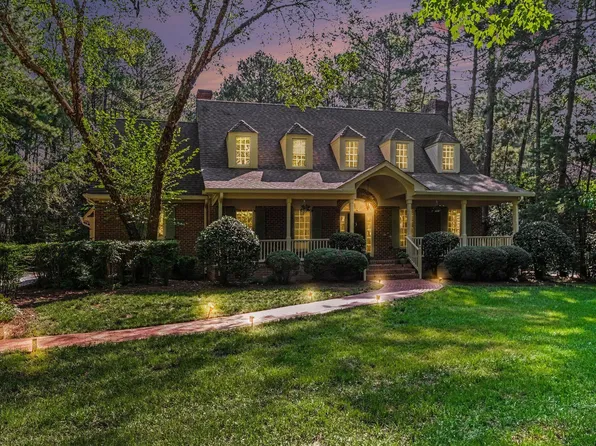 105 Ukiah Ln, Chapel Hill, NC 27514