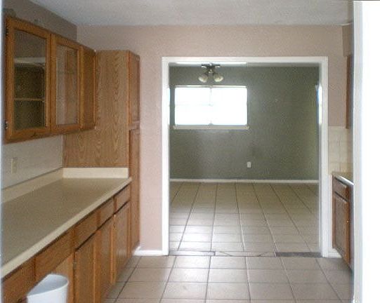 4th image of 322 Cable Dr