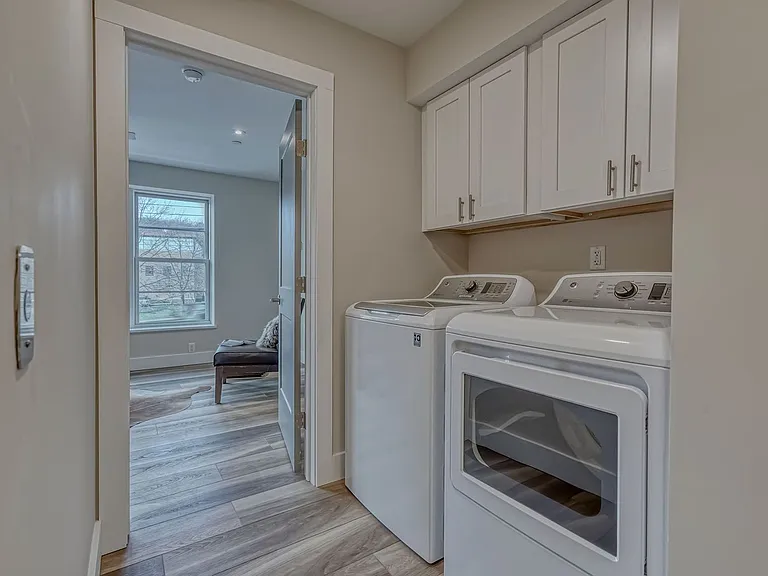 323 Taughannock Blvd — Photo 26