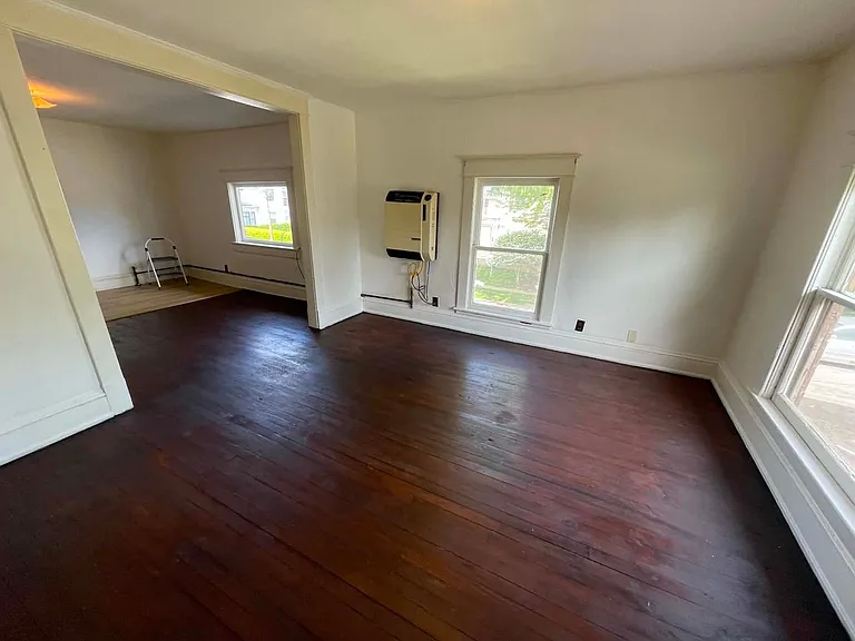 1010 Washington St — Photo 5