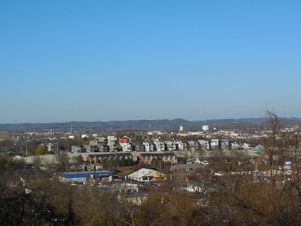 2nd image of 6023 Hill Circle Dr