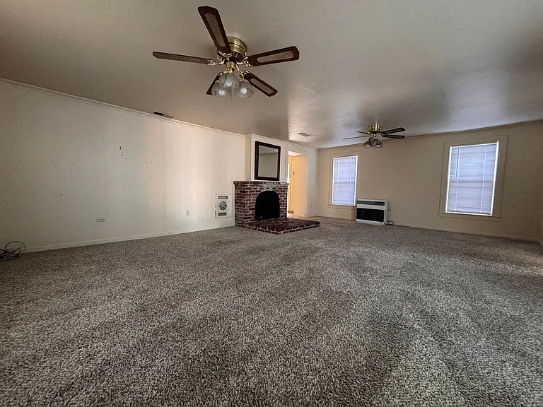 224 Maple St — Photo 3