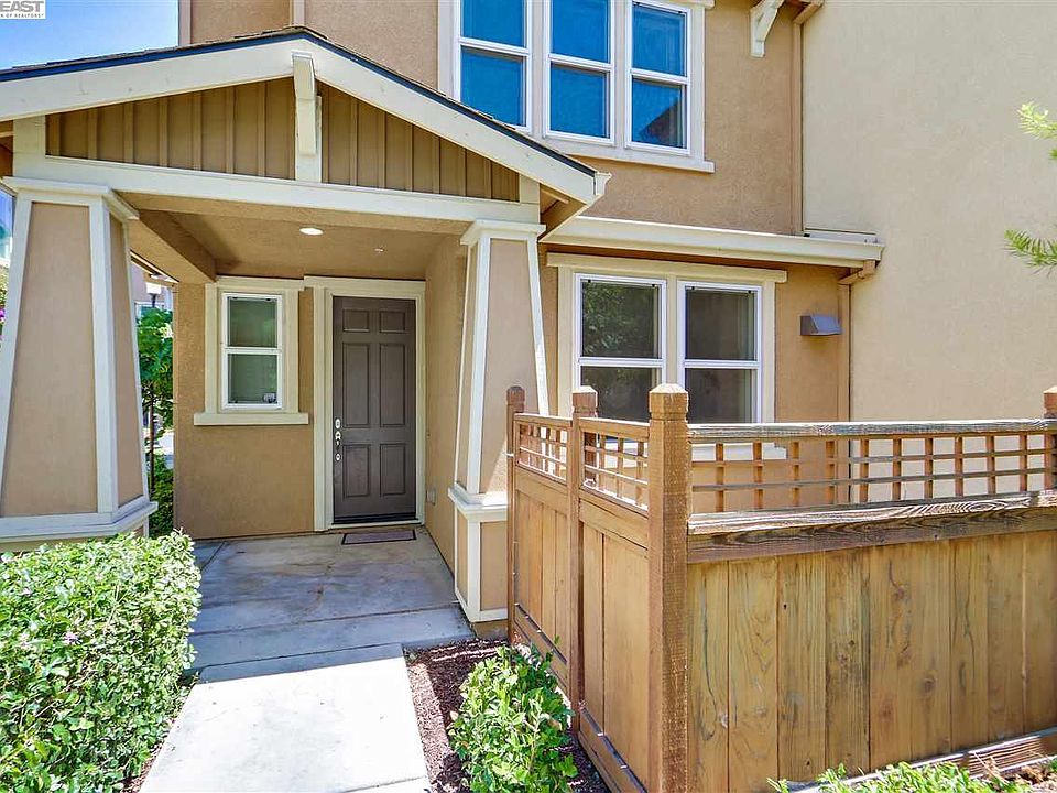 1st image of 22972 Amador St