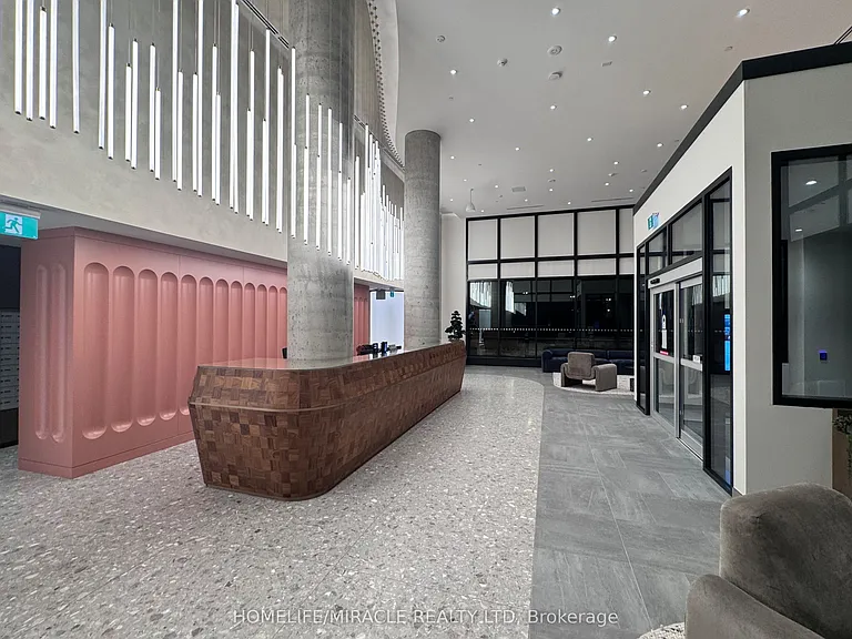 25 Wellington St S #3210 — Photo 6