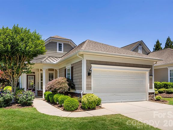 2nd image of 3921 Yosemite Way
