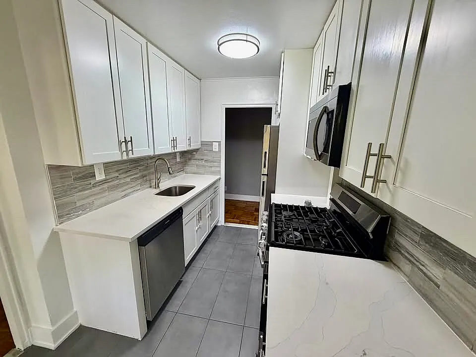 71st Cres