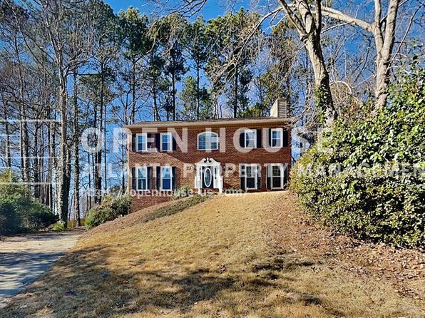 3163 Oak Springs Way