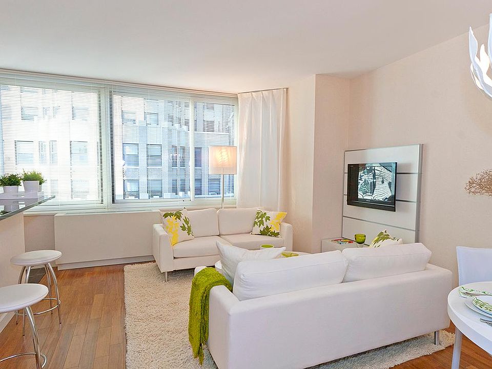 1st image of 330 W 39th St APT 16D
