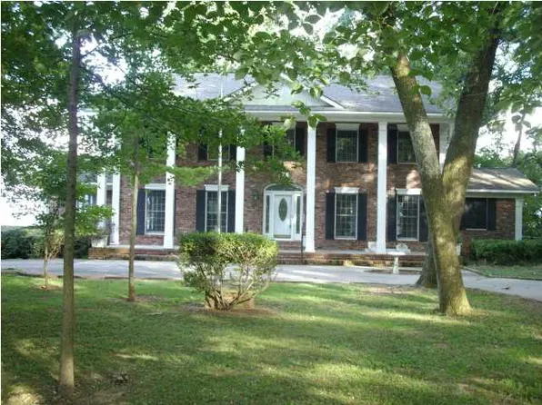 251 Indian Springs Dr, Florence, AL 35634