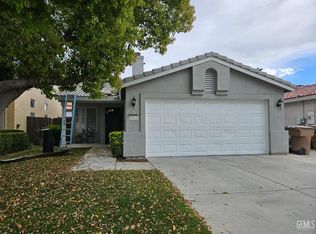 9511 Salinger St, Bakersfield, CA 93311