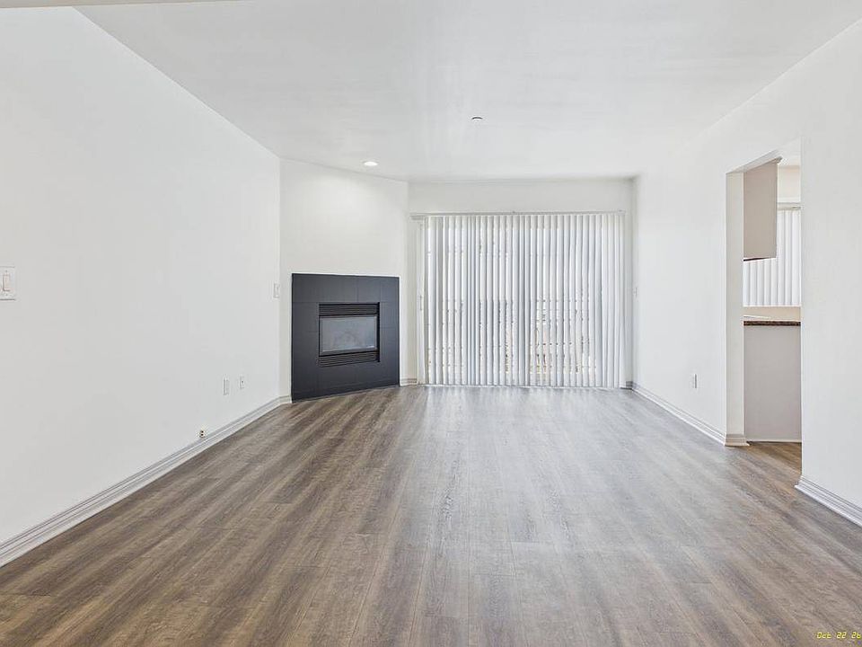 1st image of 813 Wilcox Ave