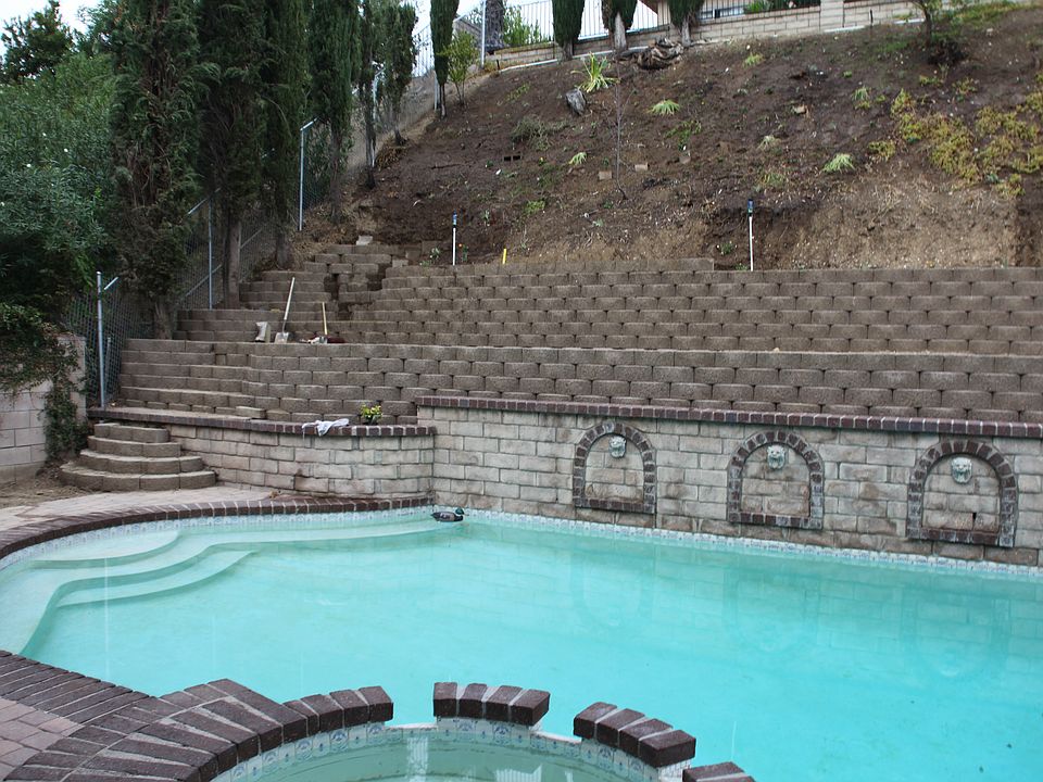 2nd image of 6274 Pisces St