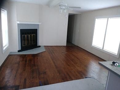 4th image of 1293 Pennington Dr