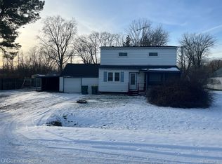 2411 26th St, Port Huron, MI 48060