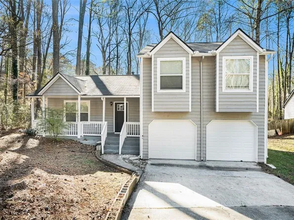 5063 S Woodbridge Trl, Stone Mountain, GA 30088