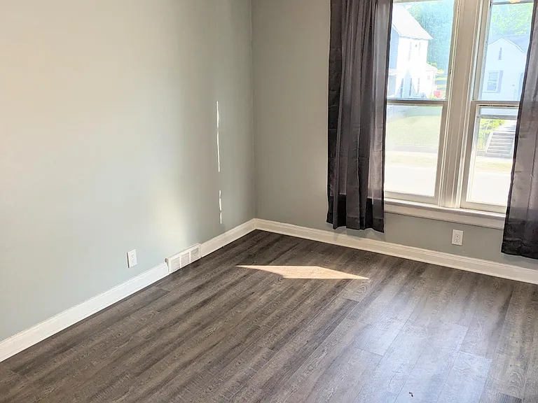110 W Onota St #2 — Photo 5