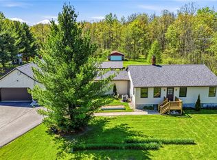 16715 Nauvoo Rd, Middlefield, OH 44062