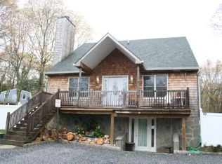 1015 N Sea Rd, Southampton, NY 11968