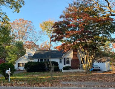 5 Elm Place, Mastic, NY, 11950