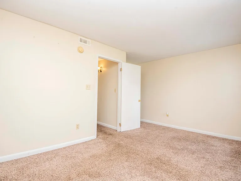 1705 Washington Ave #2 — Photo 11