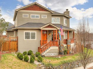 365 Hemlock Ln, Ashland, OR 97520
