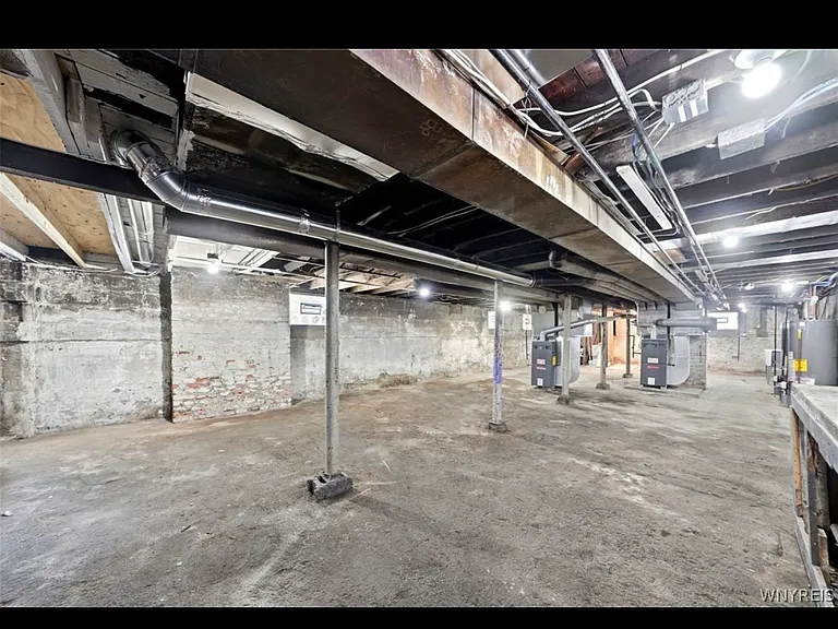 90 Armin Pl #1 — Photo 19
