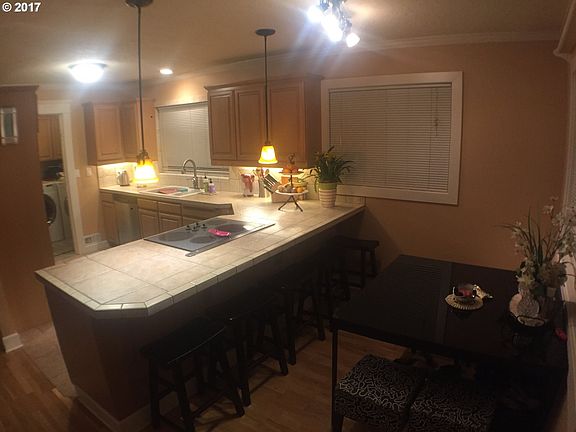 4th image of 5701 NE 24th Ave
