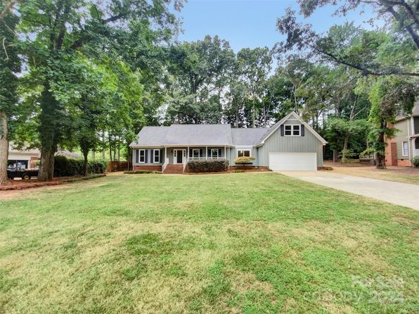 138 Bufflehead Dr, Mooresville, NC 28117