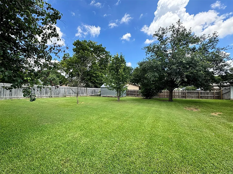 2500 Harrowden Dr — Photo 26