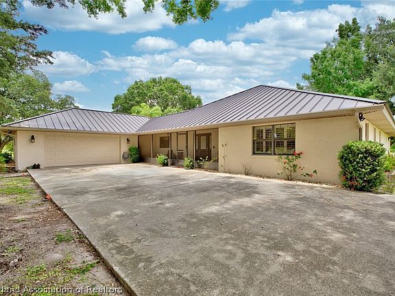 2nd image of 202 Thiseldo Ln
