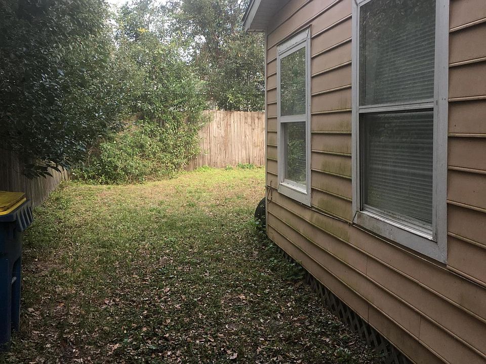 2nd image of 9241 2nd Ave