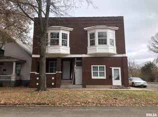 900 N 8th St, Springfield, IL 62702