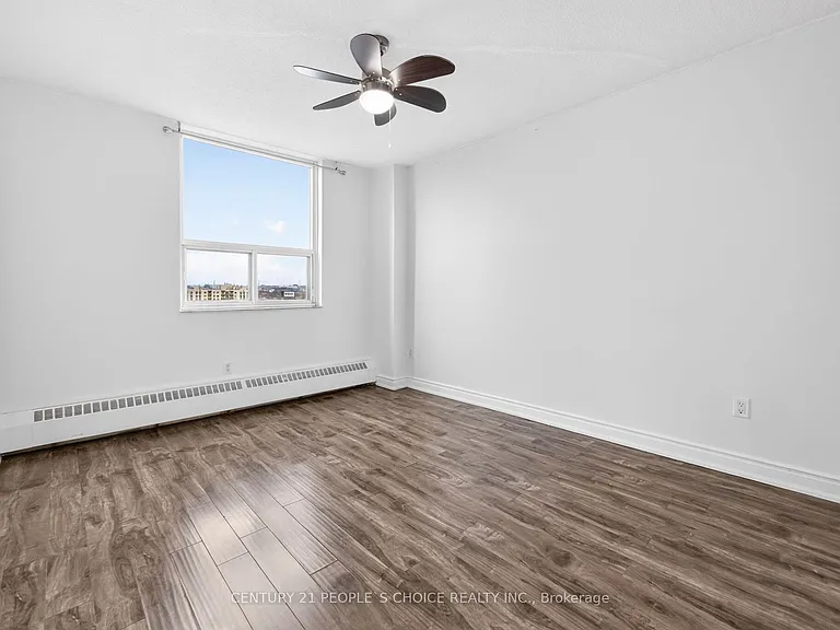3390 Weston Rd #902 — Photo 24