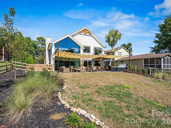 4th image of 7834 Green Cove Ct