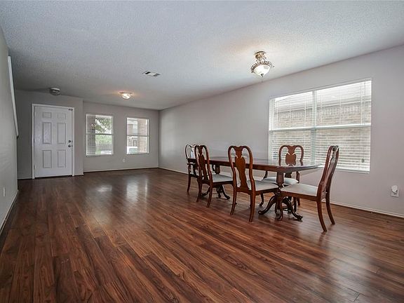 4th image of 6212 Winnebago Ct