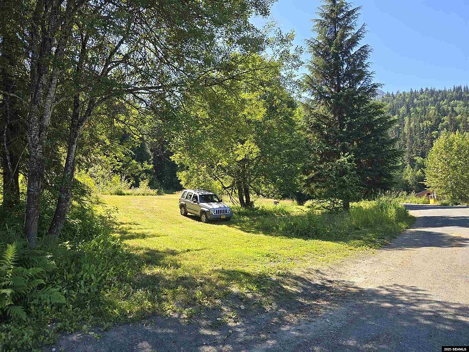 1st image of 23 Mosquito Lake Rd