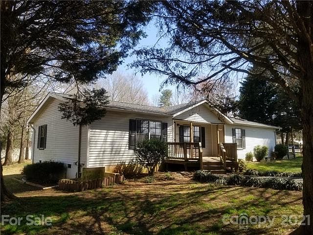 1st image of 101 E Trace Dr