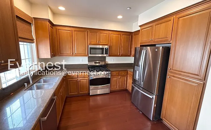 442 Topaz Ter — Photo 5